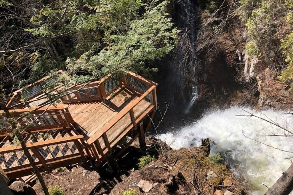 L'Auberge Sainte-Anne - Ski, Spa Et Basilique Villa Esterno foto