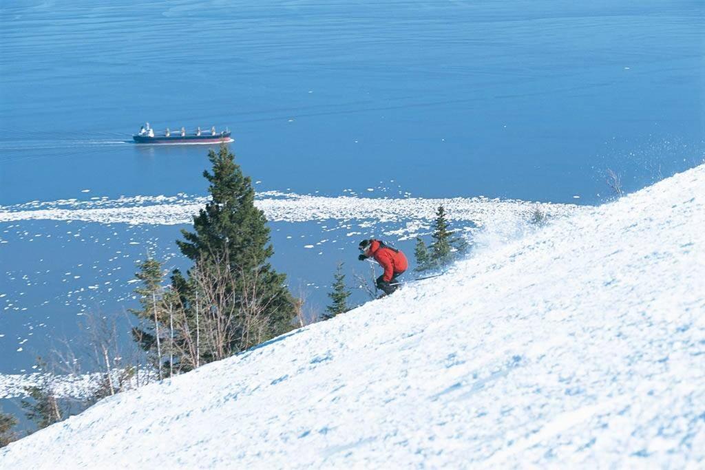 L'Auberge Sainte-Anne - Ski, Spa Et Basilique Villa Esterno foto